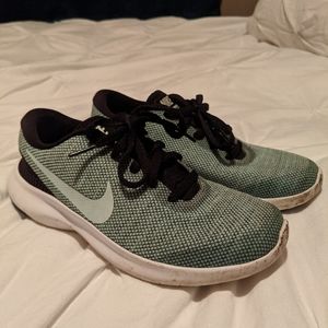 Nike Tennis shoes